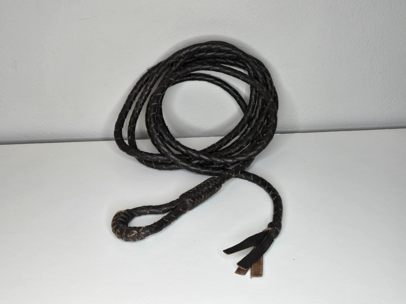 Vintage / Antique Leather Trick Lariat Lasso ~ Over 100 Inches Long!!