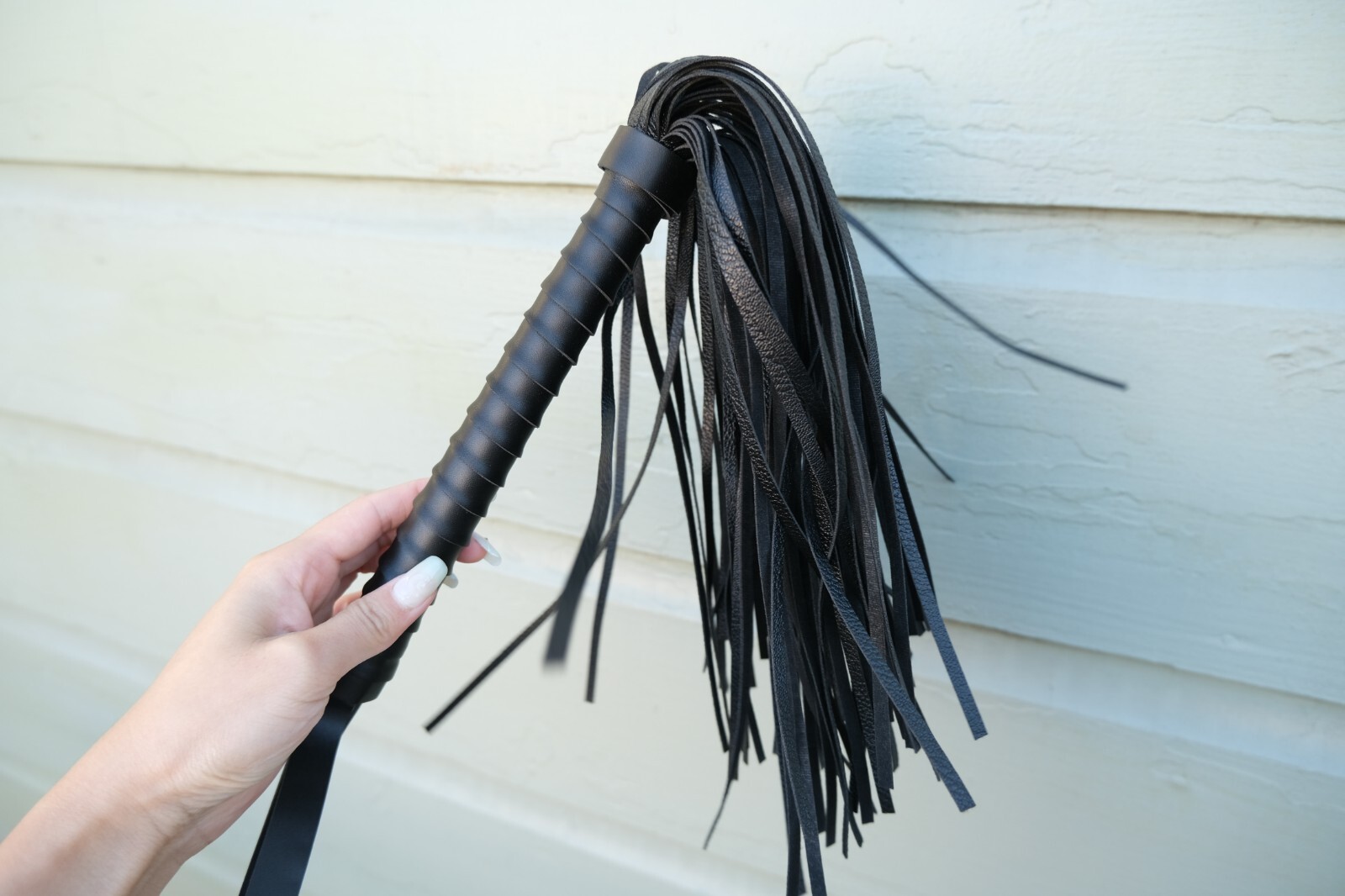 White & Black Leather Whip Flogger SM PU Leather Handle Whip for Couples